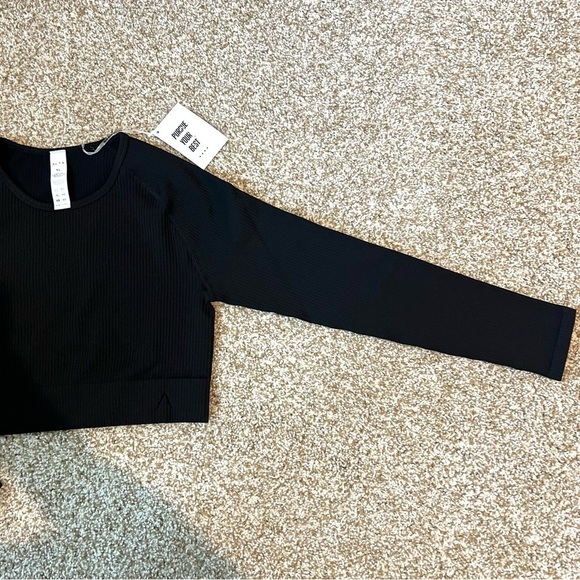 NWT Acta Ribbed Seamless Long Sleeve Shirt in Black Size XL - Picture 8 of 12